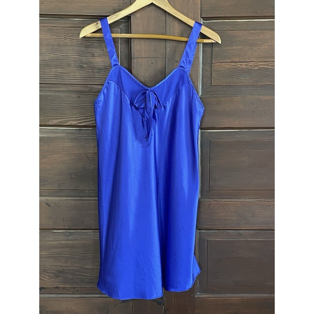 Avon Style Violet Nightgown Slip Dress Size Small VTG